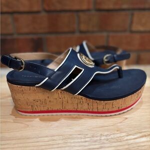 TOMMY HILFIGER PLATFORM RED WHITE & NAVY PREPPY WEDGE CASUAL DRESSY SANDALS SZ 9